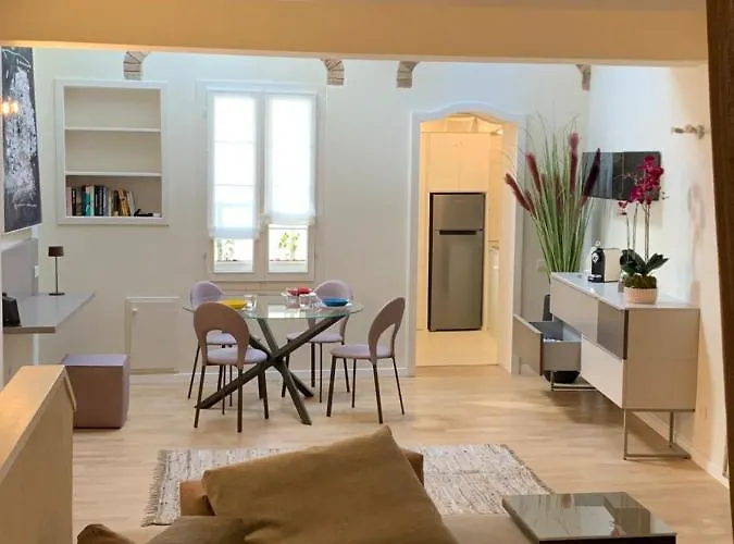 Apartment Maison Del Ducato Cavour 37 Parma