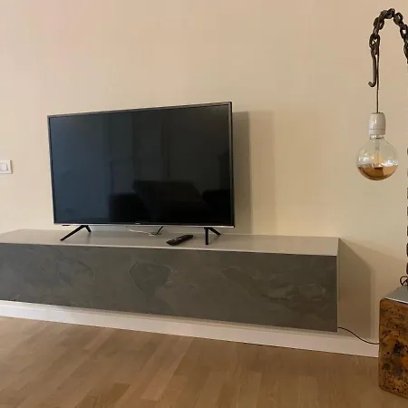 Maison Del Ducato Cavour 37 Lejlighed