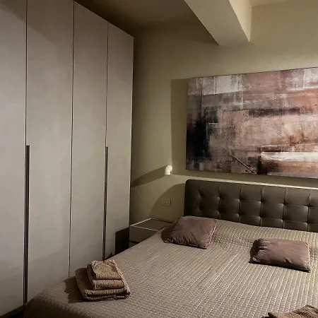 Apartment Maison Del Ducato Cavour 37 *