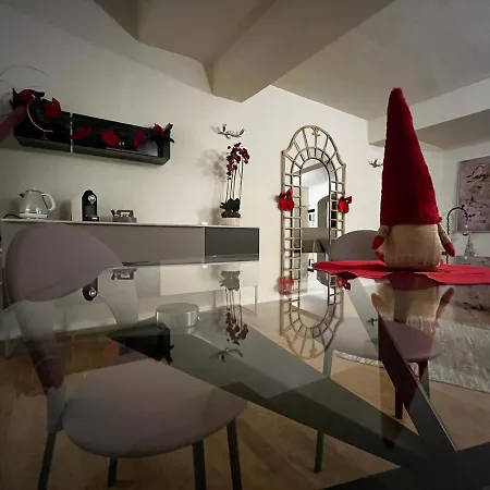 Apartment Maison Del Ducato Cavour 37 *